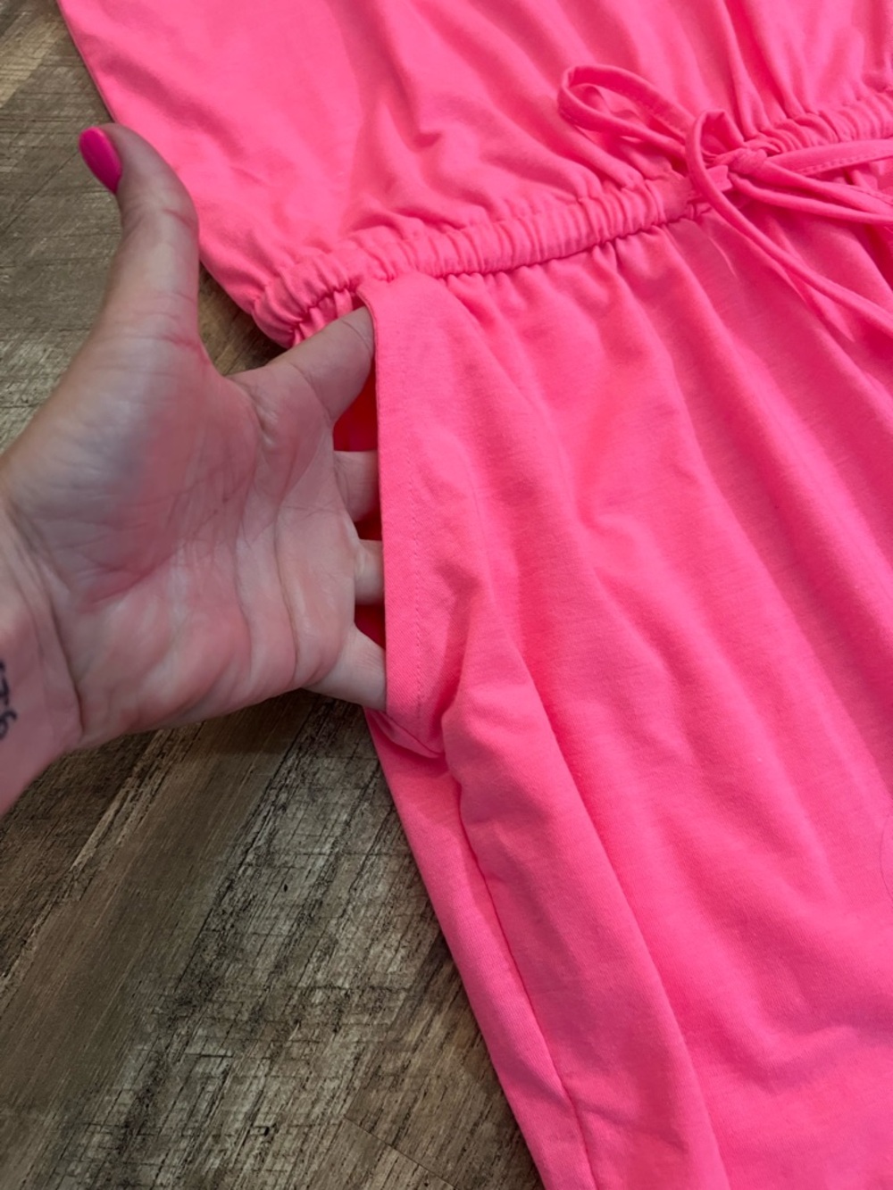 ReoRia Neon Pink Sleeveless Jumpsuit - Picture 5 of 8